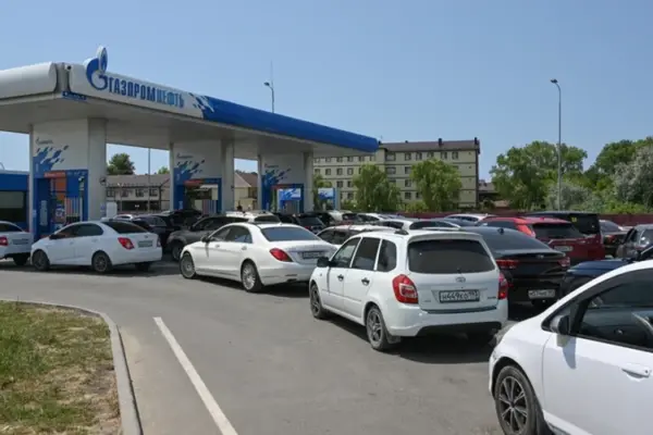 Хроніка рішень: РФ продовжила заборону експорту бензину до кінця 2026 року