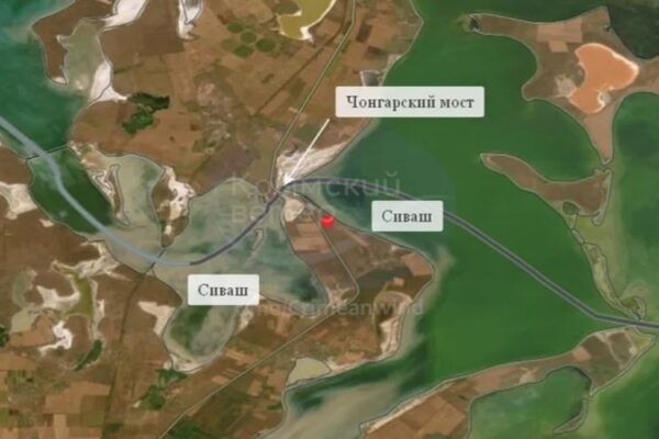 У Криму після атаки дронів спалахнули пожежі біля двох АЗС у Джанкої та біля Чонгарського мосту