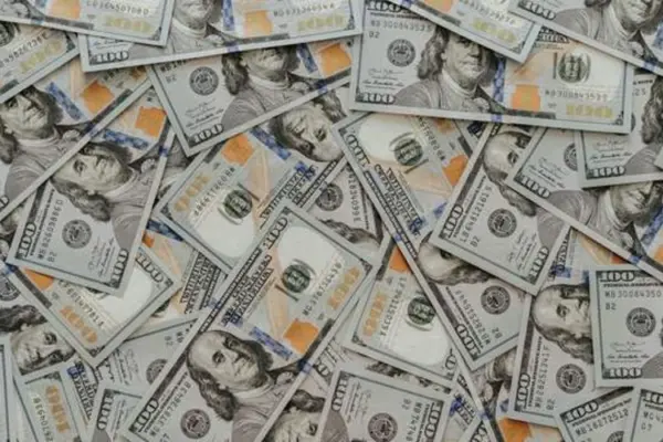 Послідовність кроків НБУ: курс долара 44,64 і євро 51,27 на 3 серпня