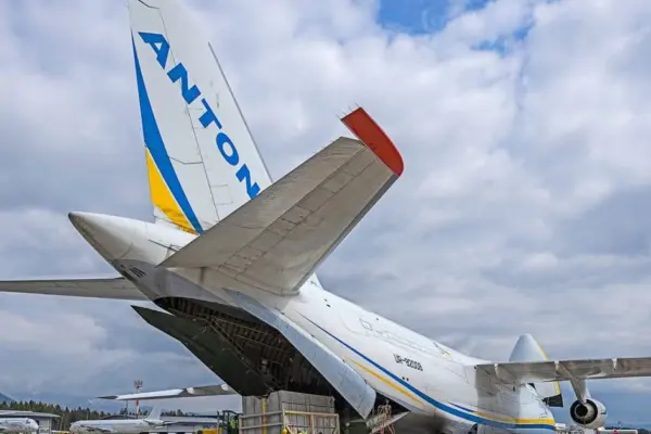 Біля українського Ан-124 у Лейпцигу виявили дрон: вибухотехніки його підірвали